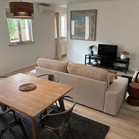 Biao, Orbec, France بيت للعطل La Vespière