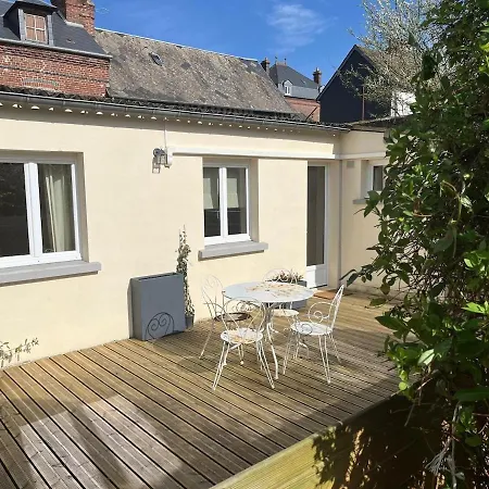 Biao, Orbec, France * La Vespière