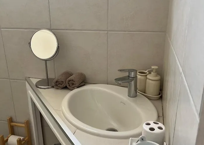 Biao, Orbec, France Holiday home La Vespiere